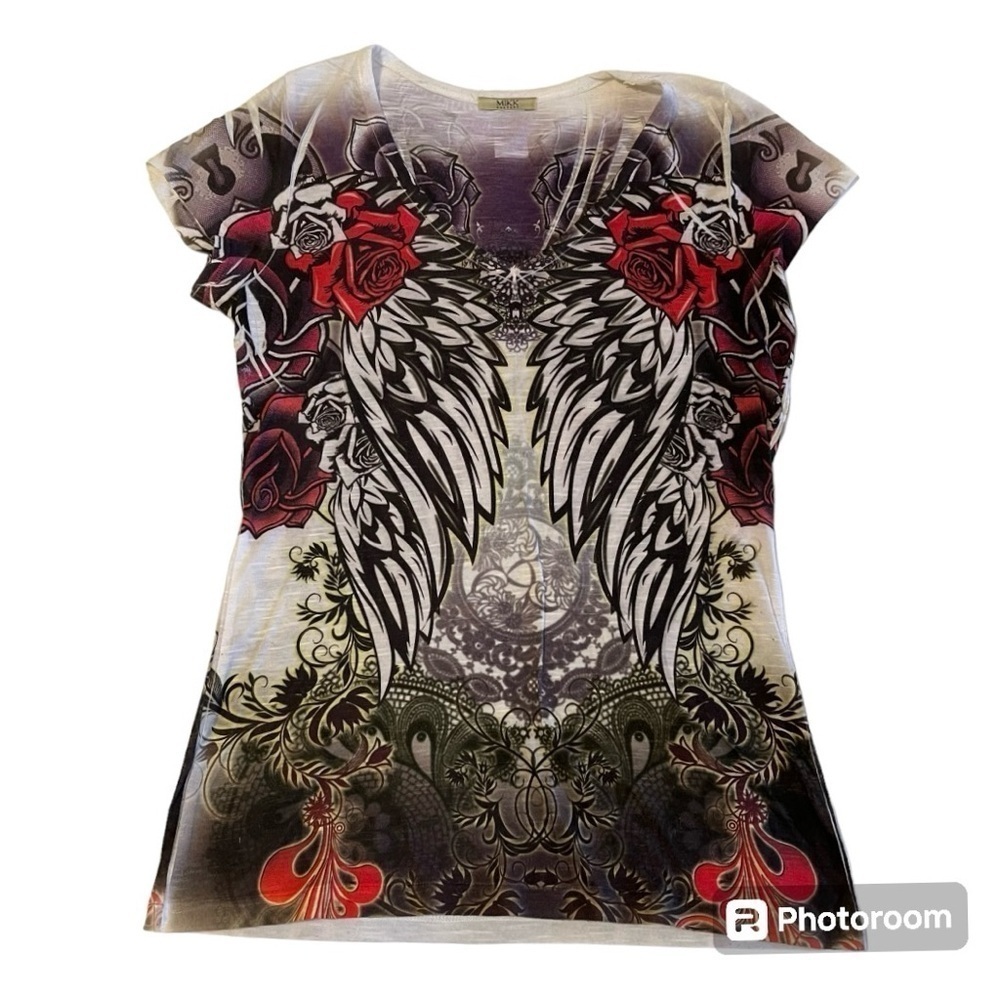 Roses and angel wings Tshirt size small